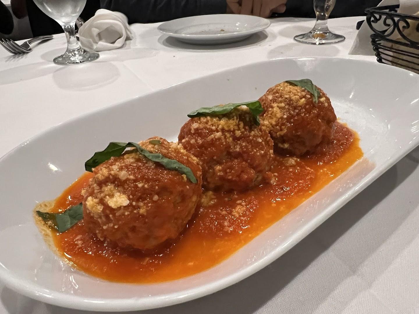 Acquaviva Restaurant and Bar